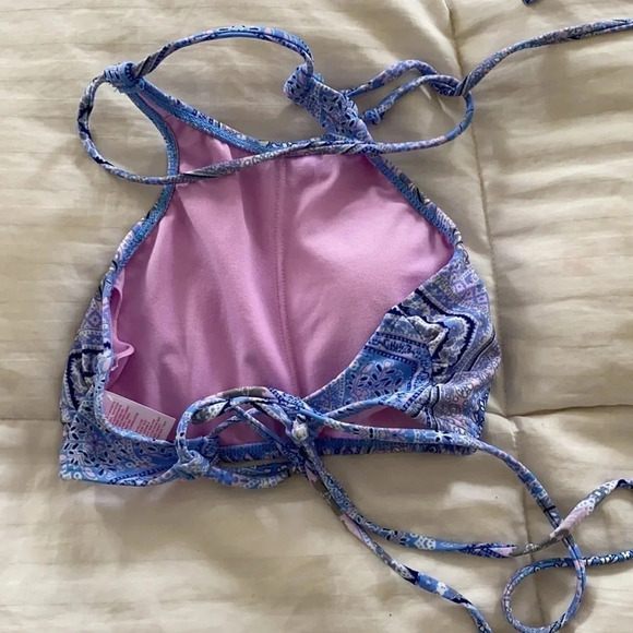 Xhilaration Blue bikini bathing suit top size small - Picture 4 of 5